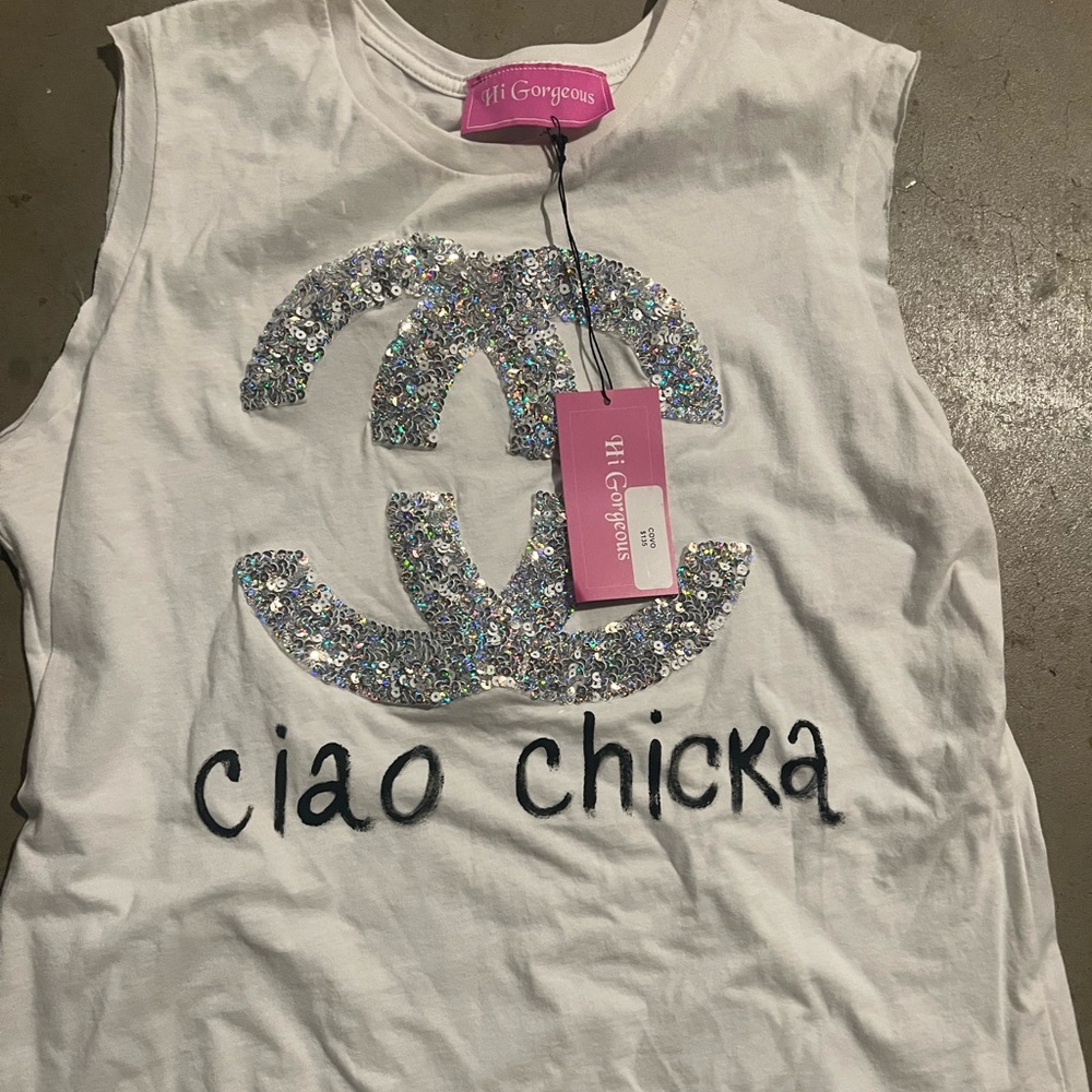 New with tags hi gorgeous size L women’s tank